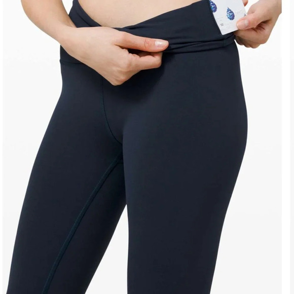 LULULEMON Wunder Train High-Rise Crop 22 1/2” True Navy  Size 2 - Picture 2 of 15